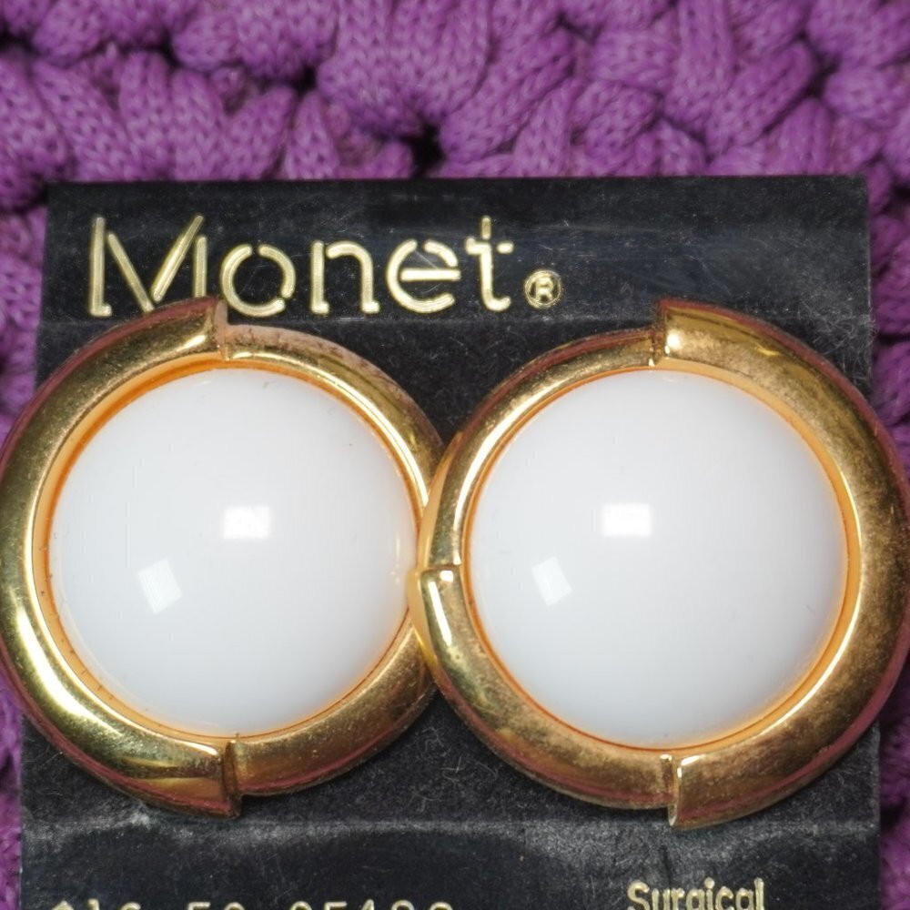 Monet Womens White And Gold Round Circular Surgical Steel Vintage Earrings